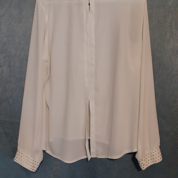 Blouse - Picture 2 of 5